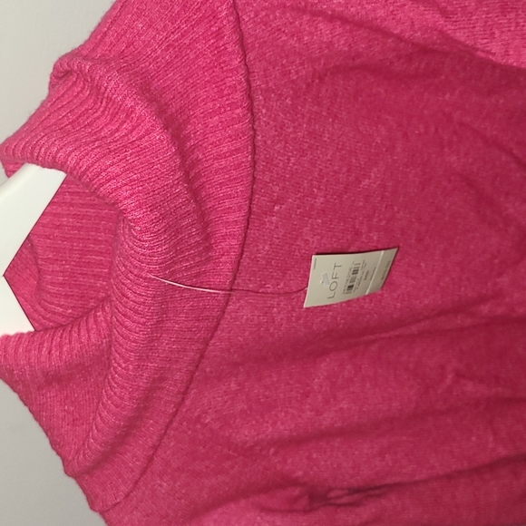 Pink cowl neck sweater - Picture 2 of 3